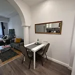Elegant Home In The City Centre With Ac